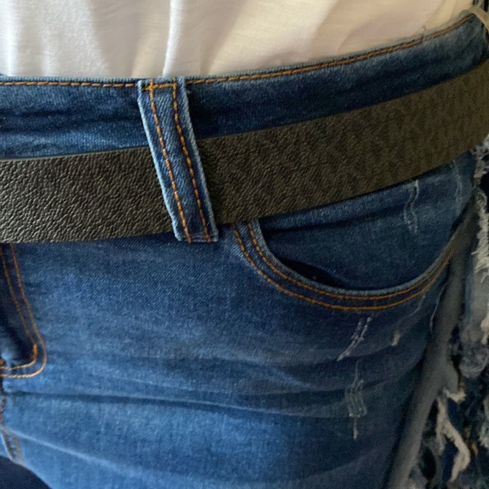 NWT Michael Kors Belt with Charm - Black/ Brown - Size Small - Picture 4 of 11